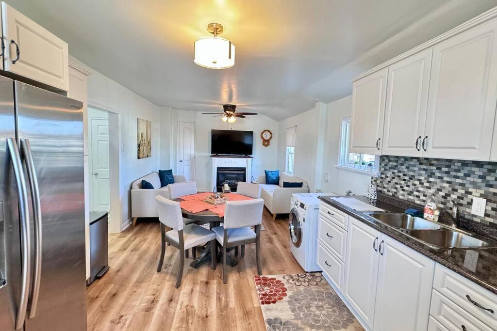Near The Falls Two Bedroom - 5 Min Walk To Clifton Καταρράκτες του Νιαγάρα Εξωτερικό φωτογραφία